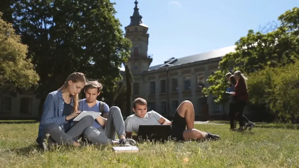 Winsor School Webp